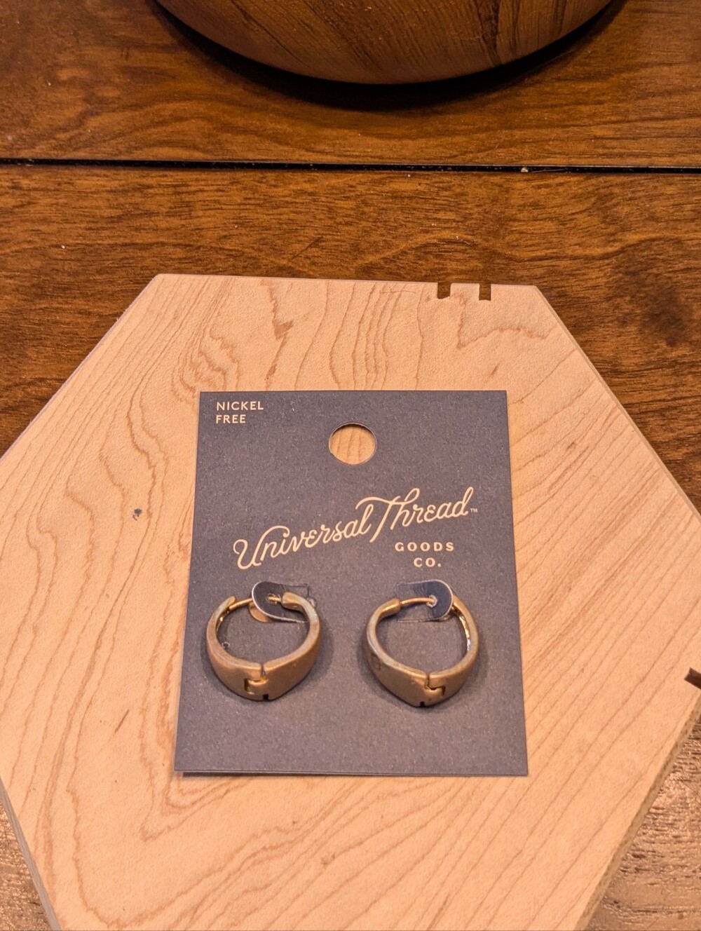 Universal Thread Multi Packs Gold Tone Earring - Picture 5 of 8